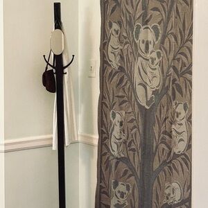 Urban Outfitters Small Oval Mirror UO Small Space Solutions Dorm Apartment Home